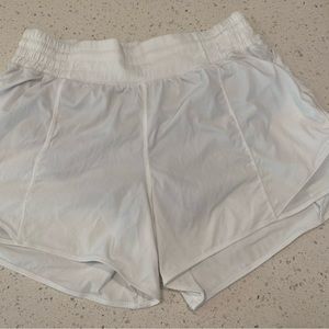 Lululemon Hotty Hot High Rise lined short 4” size 10 EUC